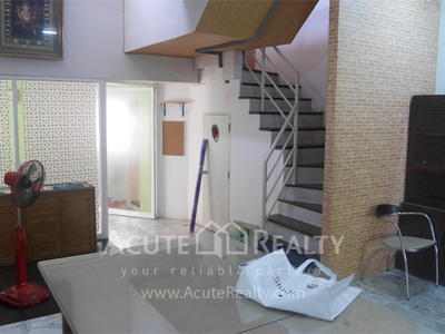 Town house · For sale · 4 bedrooms
