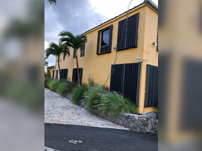 House · For sale · 6 bedrooms